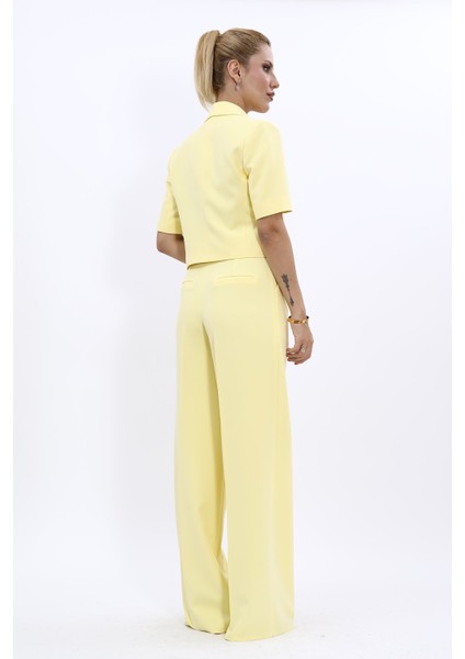 Kısa Kollu Yakalı Mini Ceket & Yüksek Bel Bol Paça Pantolon Takım-Sarı indirimleri