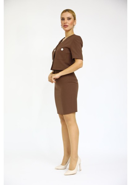 Kısa Kollu Yakasız Mini Ceket & Kısa Kalem Etek Takım-Kestane fiyatları