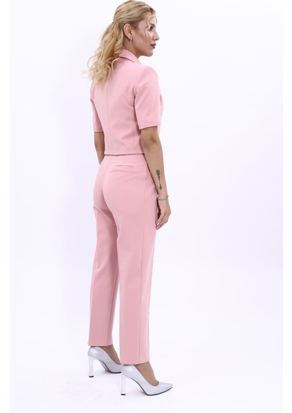 Kısa Kollu Yakalı Mini Ceket & Pileli Boru Paça Pantolon Takım-Pudra fırsatları