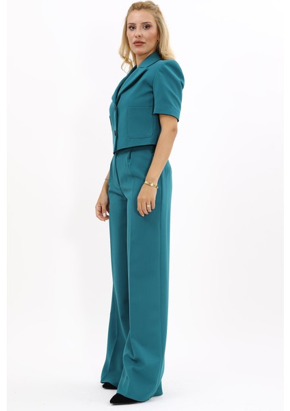 Kısa Kollu Yakalı Mini Ceket & Yüksek Bel Bol Paça Pantolon Takım-Petrol fiyatları