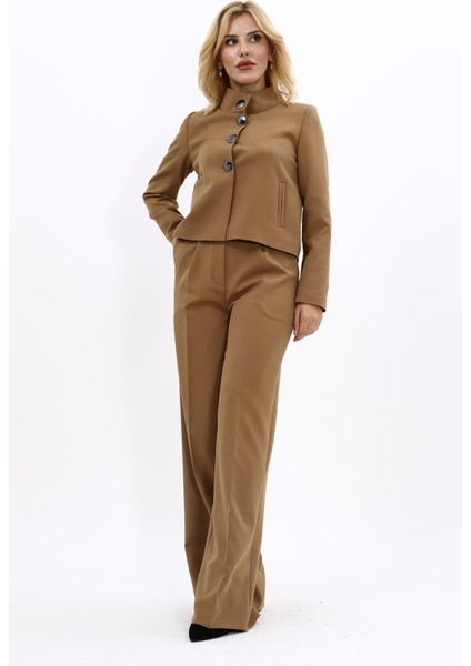 Oval Dik Yaka Kısa Ceket & Korsaj Kemer Palazzo Pantolon-Camel