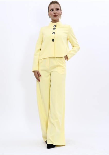 Oval Dik Yaka Kısa Ceket & Korsaj Kemer Palazzo Pantolon-Sarı