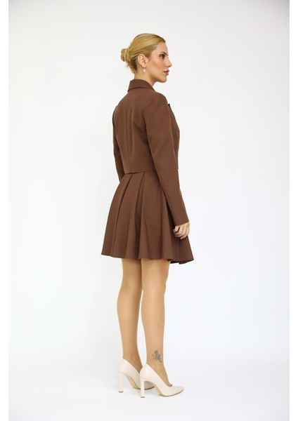 Erkek Yaka Tek Düğmeli Kısa Ceket & Kısa Kloş Etek-Kestane fırsatları