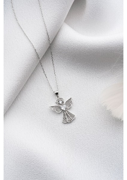 925 Ayar Gümüş Kalp Tektaş Melek Kolye modelleri