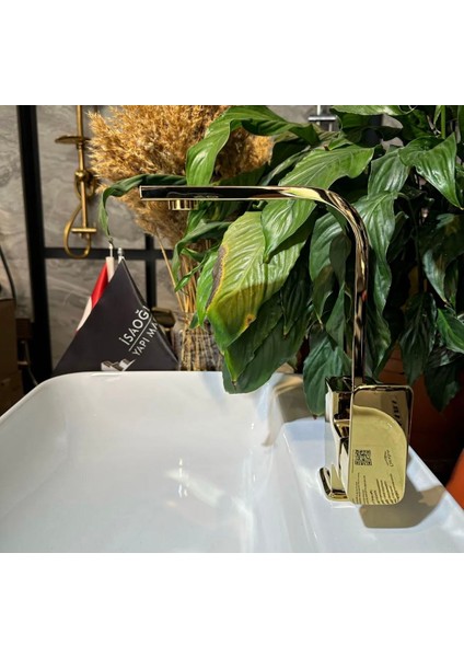 Gold Lavabo Bataryası Kolay Abdest Yüksel Model Banyo Muslugu Kare Tasarım