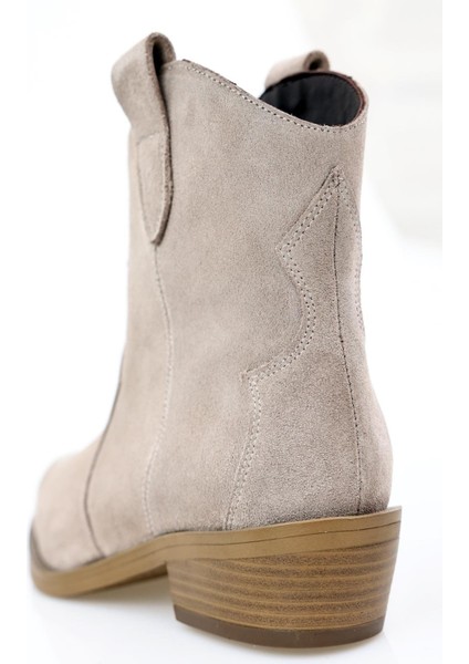 Bej Western Bot 122601 modelleri