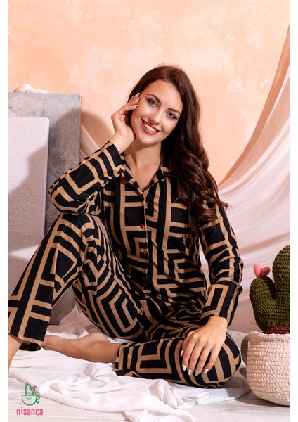 Kışlık Düğmeli Ekose Desen Yılbaşı Temalı Kadın Süet Pijama Takımı fırsatları