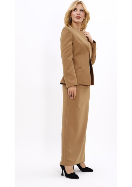 V Yaka Boydan Kuplu Kılasik Ceket & Uzun Düz Dar Etek-Camel modelleri