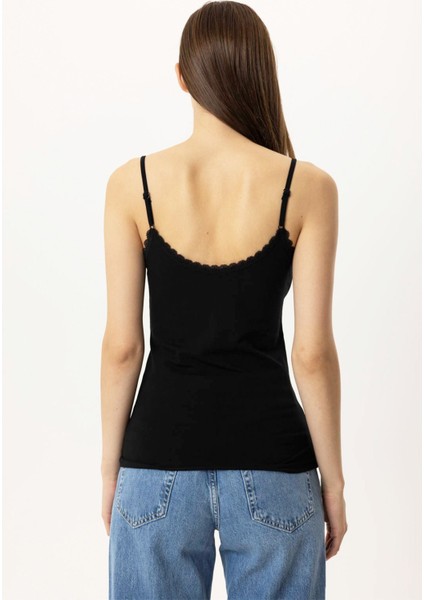 2'li Ekonomik Paket 1205 Daisy Pamuklu Ince Askılı Dantelli Atlet indirimleri