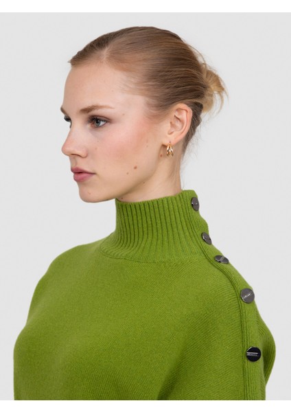 Kaşmir ve Yün Karışımlı Balıkçı Yaka Düğme Detaylı Kazak KZK6972YESIL fiyatları