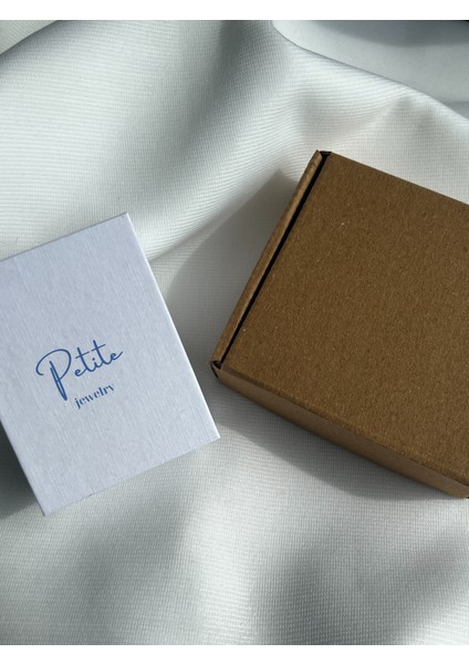 Lotus Kolye fırsatları