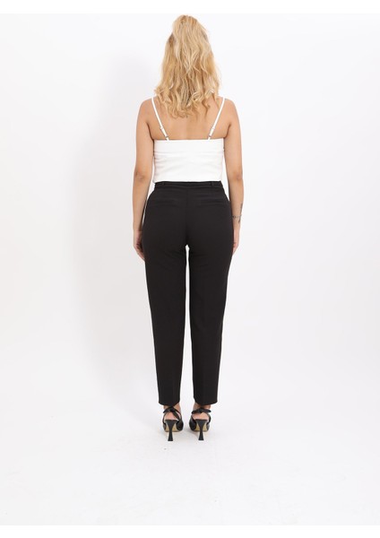 Kemerli Köprülü Dar Paça Pantolon-Siyah modelleri