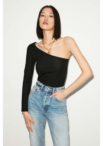 Bloom Asimetrik Slim Fit Siyah Bluz