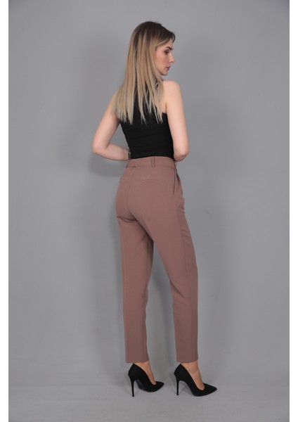 Kemerli Köprülü Dar Paça Pantolon-Kahve fırsatları