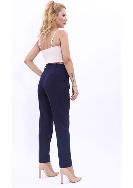 Kemerli Köprülü Dar Paça Pantolon-Lacivert fırsatları
