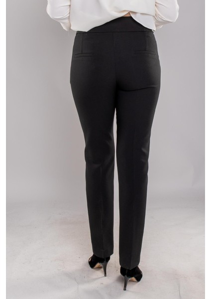 Kadın Büyük Beden Geniş Kemerli Düğmeli Pantolon 70527 Siyah fırsatları