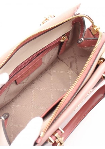 Kadın Omuz Çantası 32S2G6AC1T modelleri