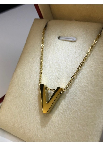 V Harfi Üç Boyutlu Çelik Kadın Kolye • Işıklı Kutuda • Sevgiliye • Eşe • Anneye • Arkadaşa Kolye fiyatları