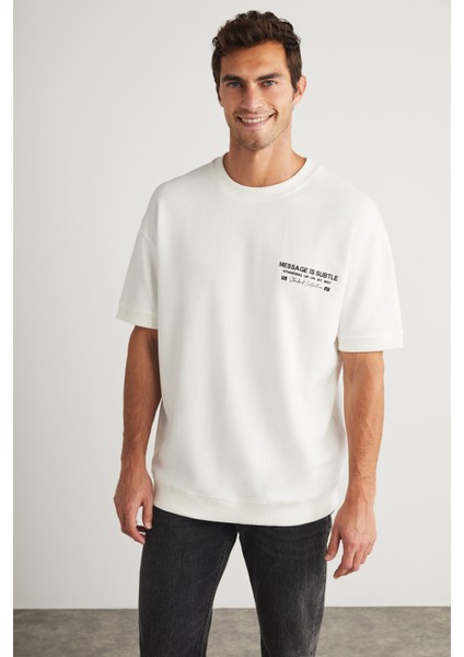 Brendan Erkek Bisiklet Yaka %100 Pamuk Nakış ve Baskı Detaylı Ekru T-Shirt fırsatları
