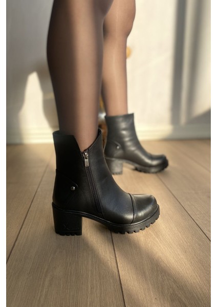Deri Ortopedik Kaymaz Kırılmaz Taban Siyah Kadın Bot TMD20242009 fırsatları