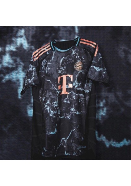Bayern Münih 2024/25 Yeni Sezon Isimsiz Deplasman Forması (Away Kit) fiyatları