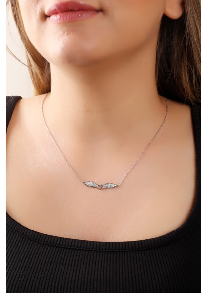 925 Ayar Gümüş ,melek Kanatlı Kalp Tektaş Gümüş Kolye