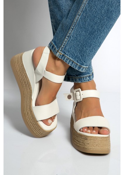 Sandalet 24Y 1745 fiyatları