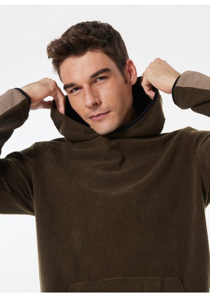 Haki Erkek Kapüşon Yaka Relaxed Fit Jakarlı Sweatshirt D4WM-SWT3265