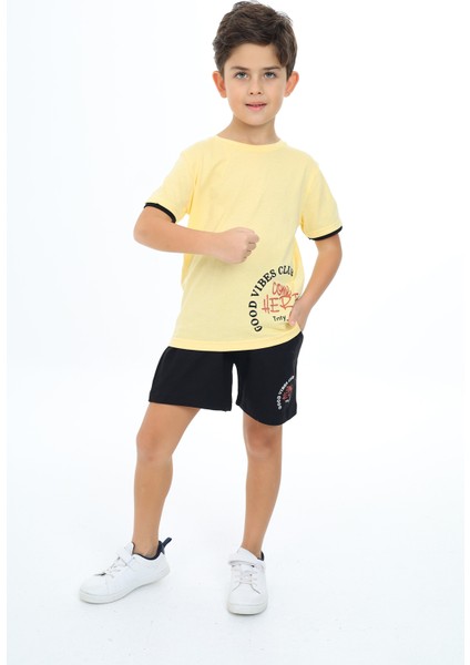 Erkek Çocuk Baskılı Şortlu Takım fiyatları