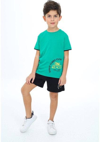 Erkek Çocuk Baskılı Şortlu Takım indirimleri