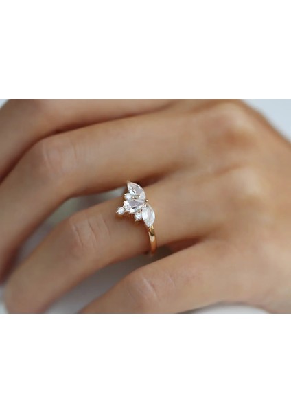 Beyaz Safir Pırlanta Yüzük