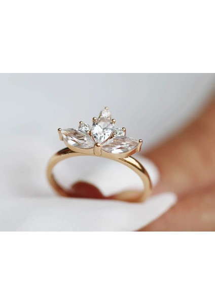 Beyaz Safir Pırlanta Yüzük modelleri