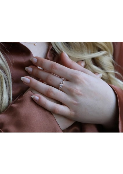 Hazine Beyaz Safir Pırlanta Yüzük fiyatları