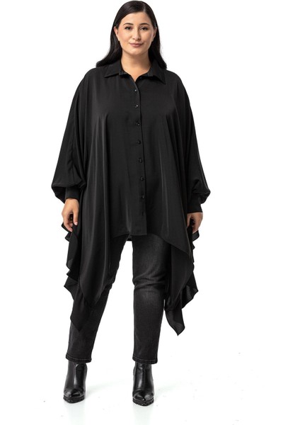 Büyük Beden Geniş Kesim Yanları Volanlı Manşetli Siyah Panço Gömlek
