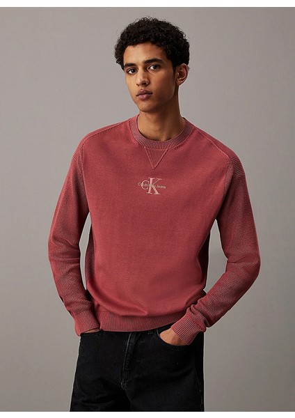 Bisiklet Yaka Regular Fit Nakışlı Bordo Erkek Kazak J30J325671VAI Monologo Sweater