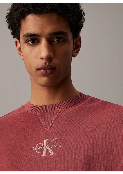Bisiklet Yaka Regular Fit Nakışlı Bordo Erkek Kazak J30J325671VAI Monologo Sweater