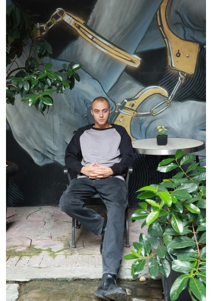 Erkek Reglan Kol Rahat Kesim Bisiklet Yaka Sweatshirt Siyah Antrasit Düz Basic modelleri