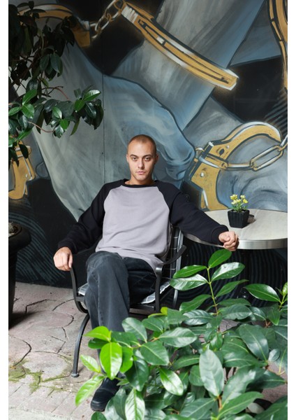 Erkek Reglan Kol Rahat Kesim Bisiklet Yaka Sweatshirt Siyah Antrasit Düz Basic fırsatları