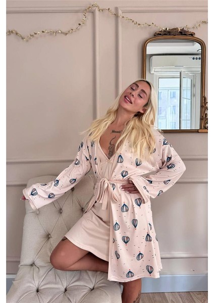 Ekru Balon Desenli Termal Gecelik Sabahlıklı Kadın Pijama Takımı modelleri