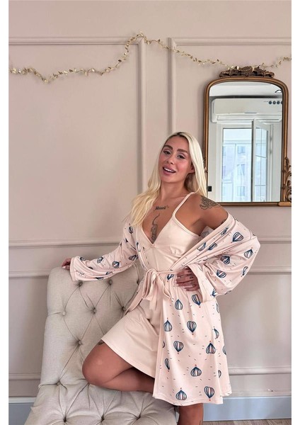 Ekru Balon Desenli Termal Gecelik Sabahlıklı Kadın Pijama Takımı fırsatları