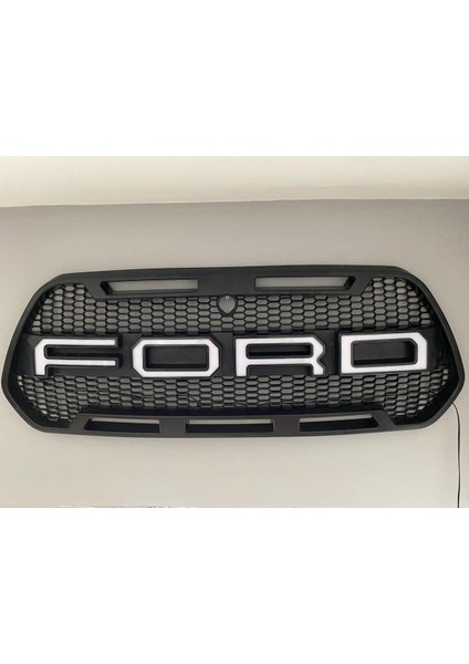 Ford Transit Ford Transit 2014-2018 Model Uyumlu Işıklı Led'li Raptor Ford Yazılı Panjur modelleri