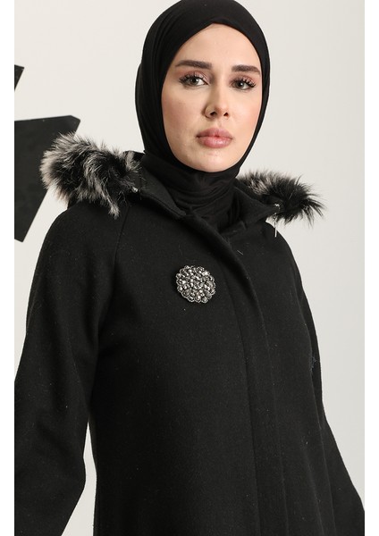 Broşlu Kaşe Kaban 611570-01 Siyah