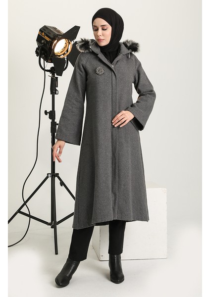 Broşlu Kaşe Kaban 611570-02 Gri