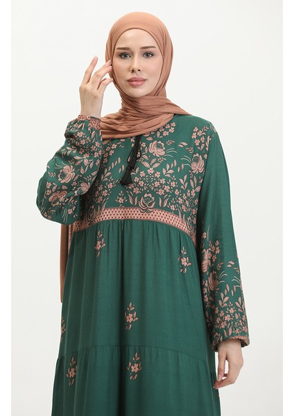 Büyük Beden Çiçek Desenli Viskon Elbise 4084-06 Zümrüt Yeşil fırsatları
