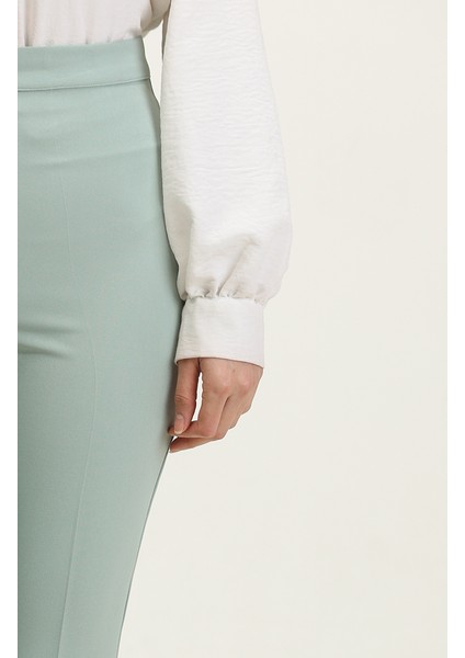 Düz Paça Pantolon 1148-03 Çağla Yeşili