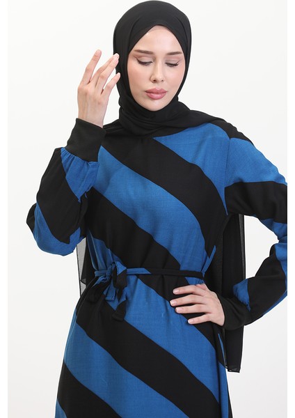 Geometrik Desenli Kuşaklı Viskon Elbise 0460-05 Siyah Mavi