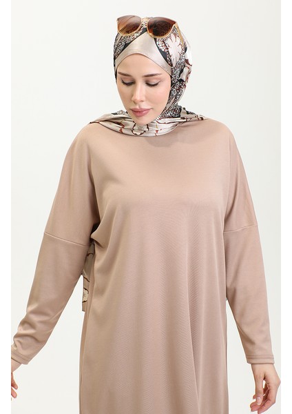 Rahat Kesim Dökümlü Sade Tunik 8729-01 Sütlü Kahve