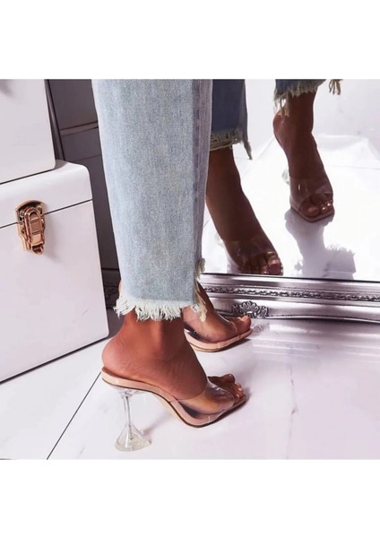 Kadın Nude Ten Bej 8cm Şeffaf Topuklu Küt Kare Burunlu Stiletto Ayakkabı Terlik modelleri
