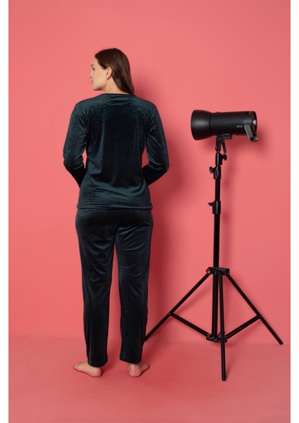 Baskılı Kadife Pijama Takımı modelleri