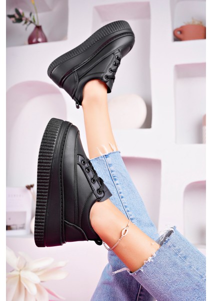 Kadın Siyah Bağcıklı Kalın Taban Tabanlı Sneakers fiyatları